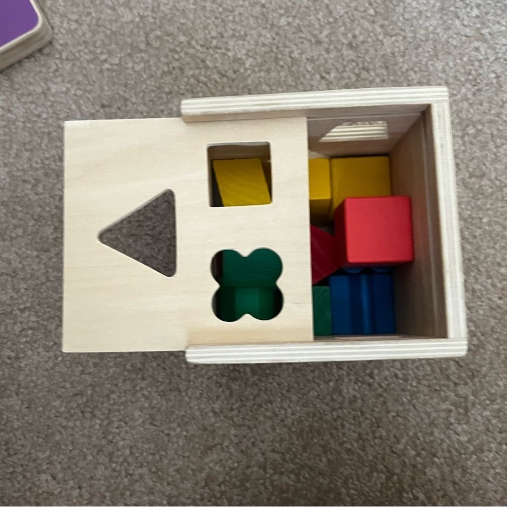 Melissa & Doug Shape Sorting Cube - Picture 2 of 4